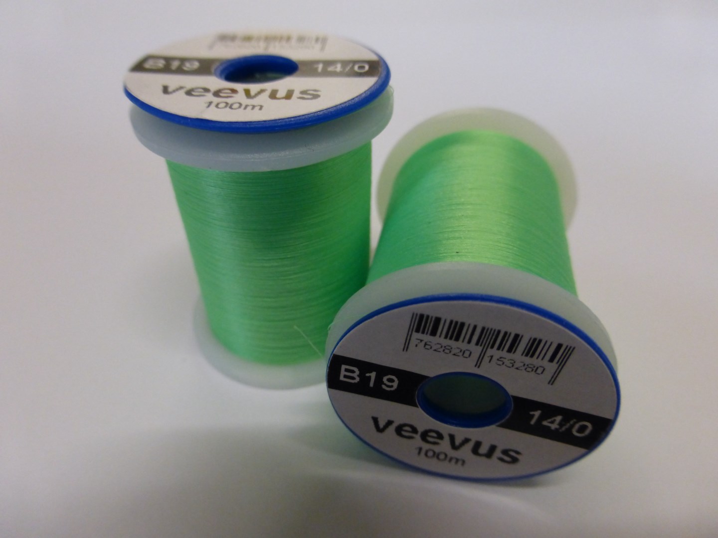 Veevus 14/0 Fluo Green B19